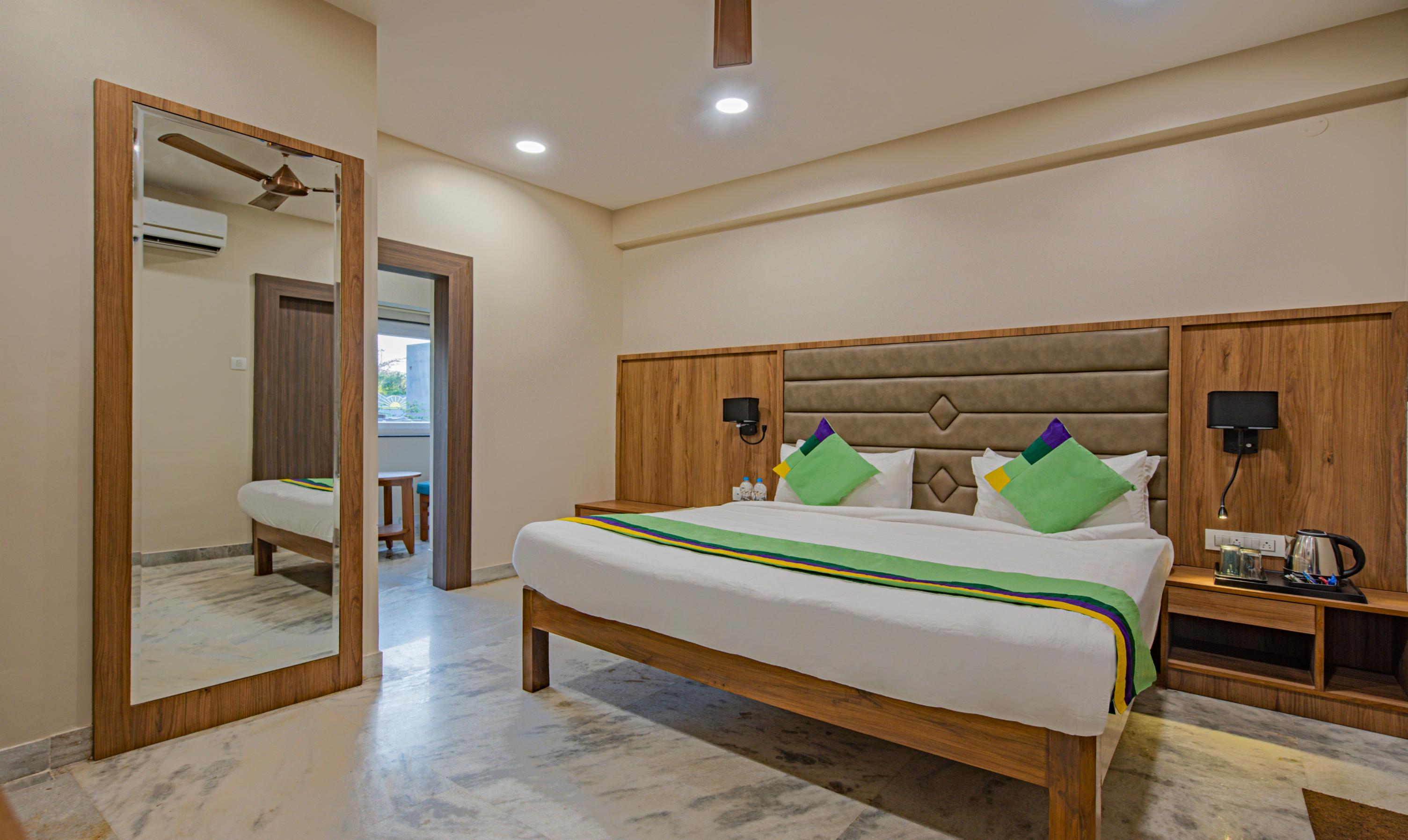 Treebo Gyani's Room Type - Superior Room