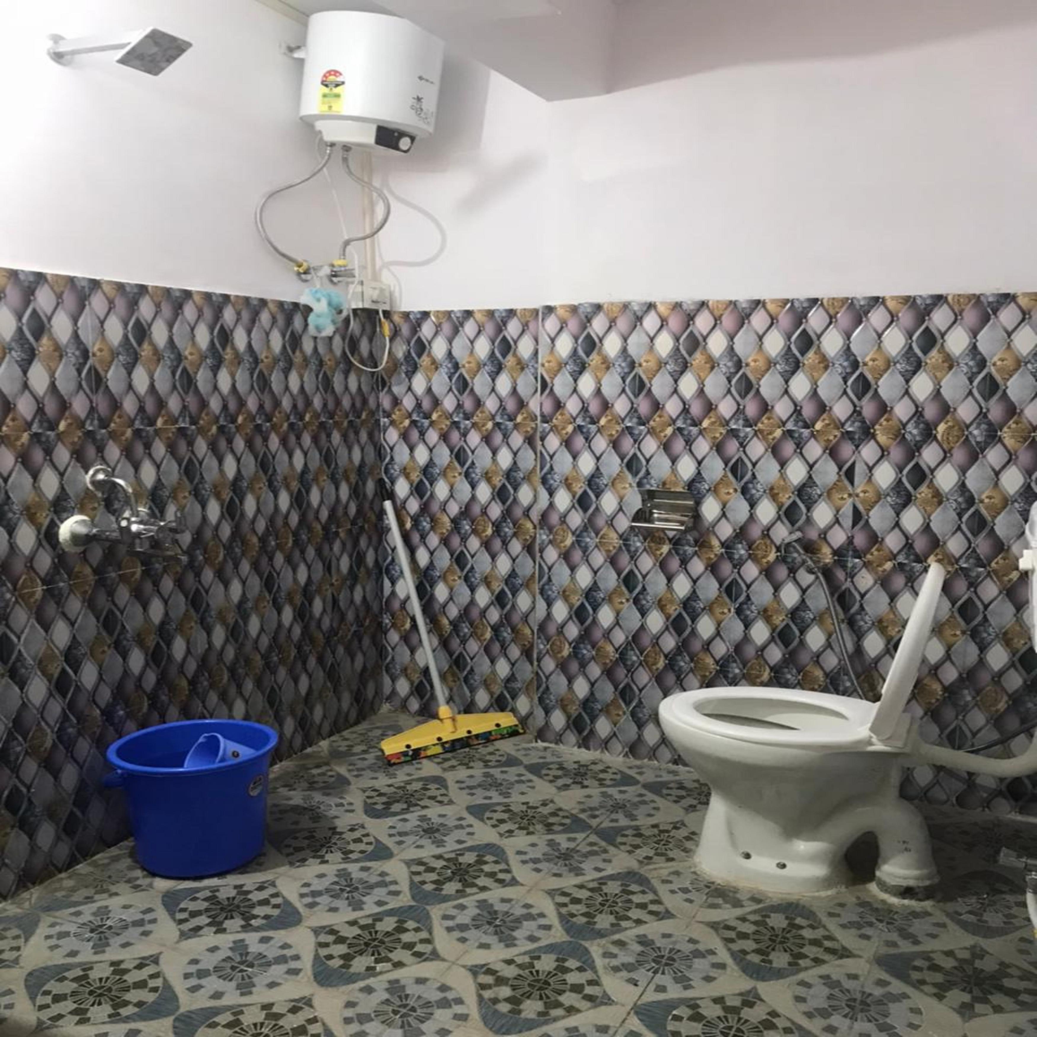 Ticksys Service Apartment - Tap to explore photos