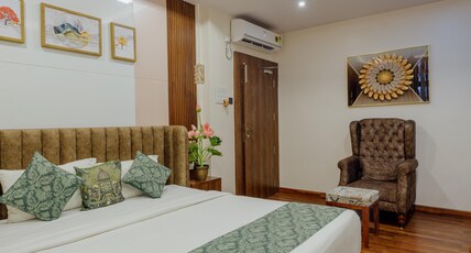Balkrishna palace Room Type - Balkrishna suite with BathTUB (Balcony , City View or Hill View)