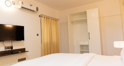 Regal Business Suitess Room Type - Premium Room