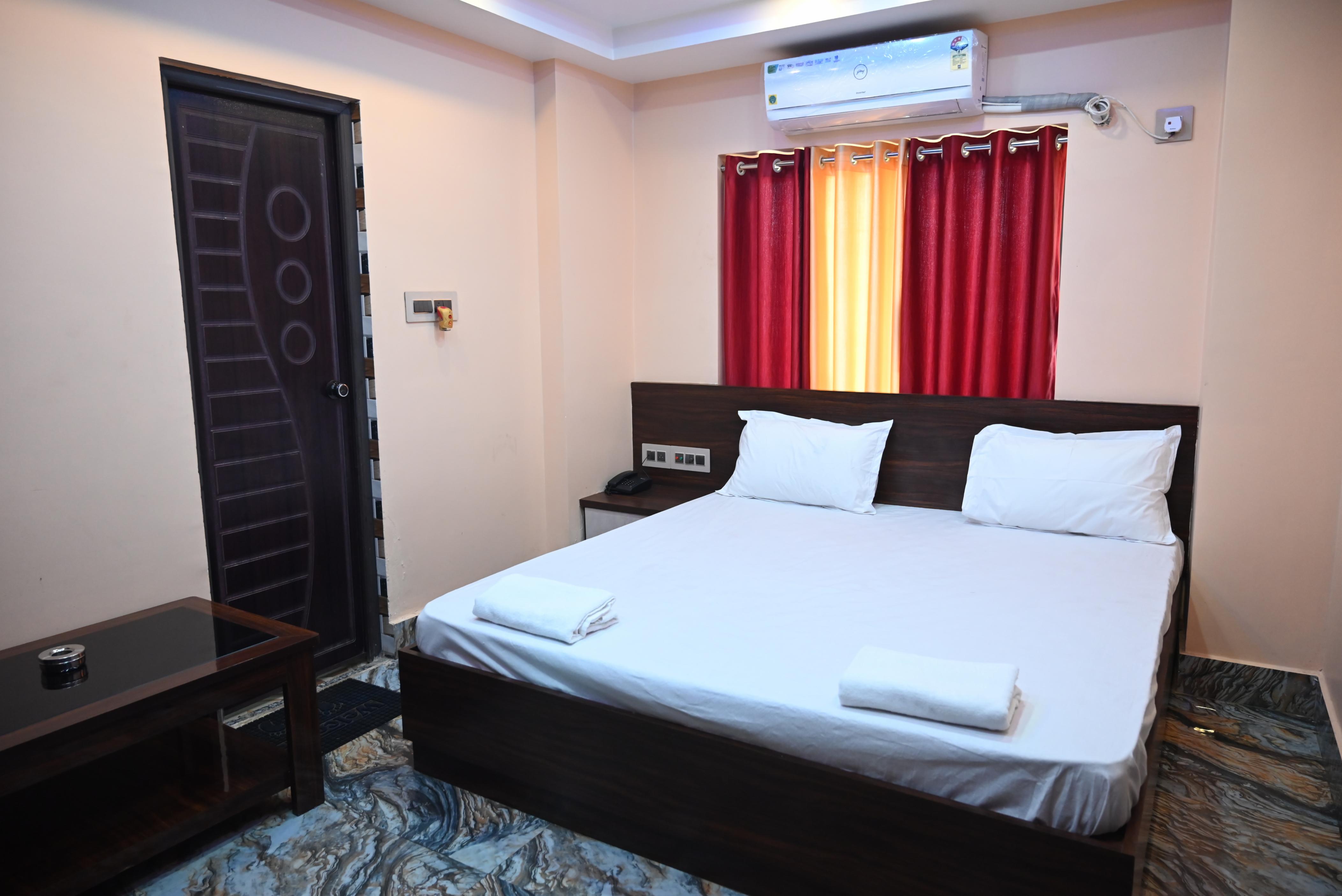 HOTEL TULUSI INN - Tap to explore photos
