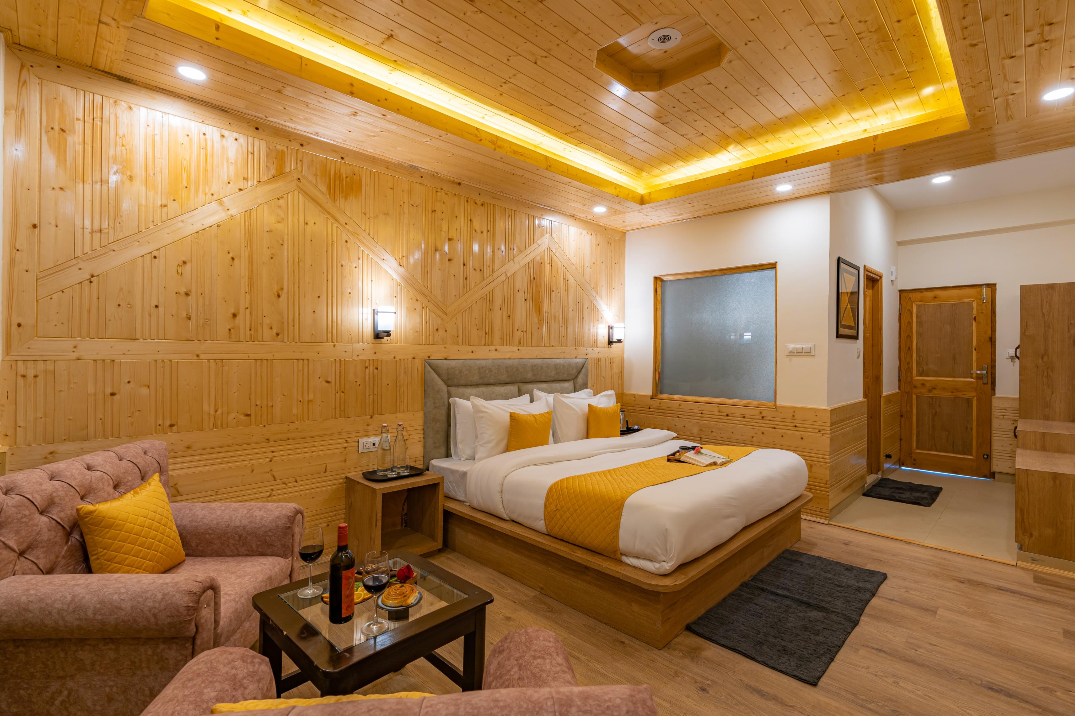 The Social Stays Manali Room Type - Standard Double Room with Balcony and Valley View