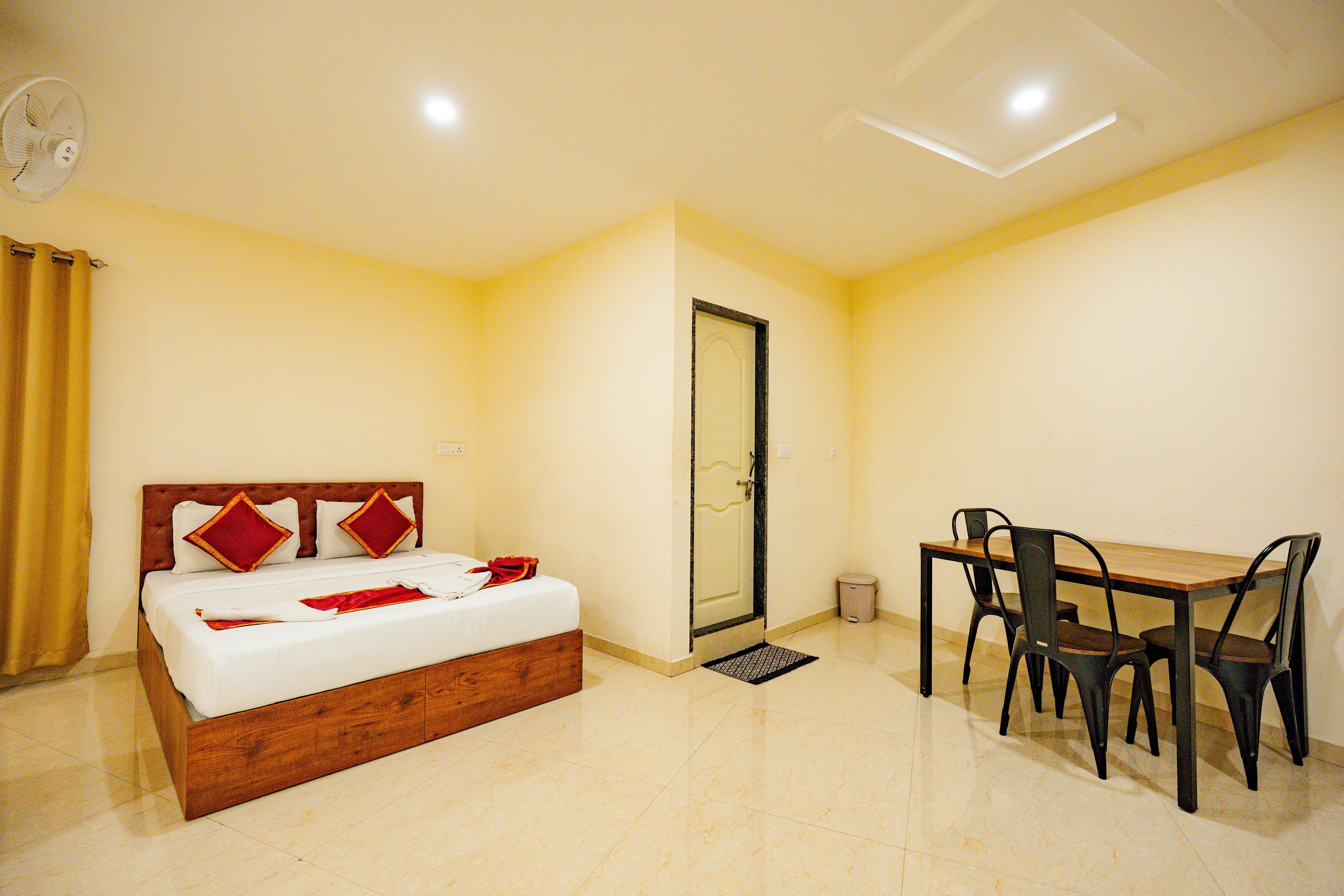 Hotel Rajdhani Inn & Suites - Tap to explore photos