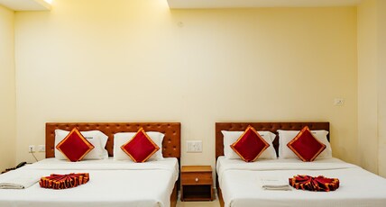 Hotel Rajdhani Inn & Suites Room Type - Deluxe 4 Bed AC Room