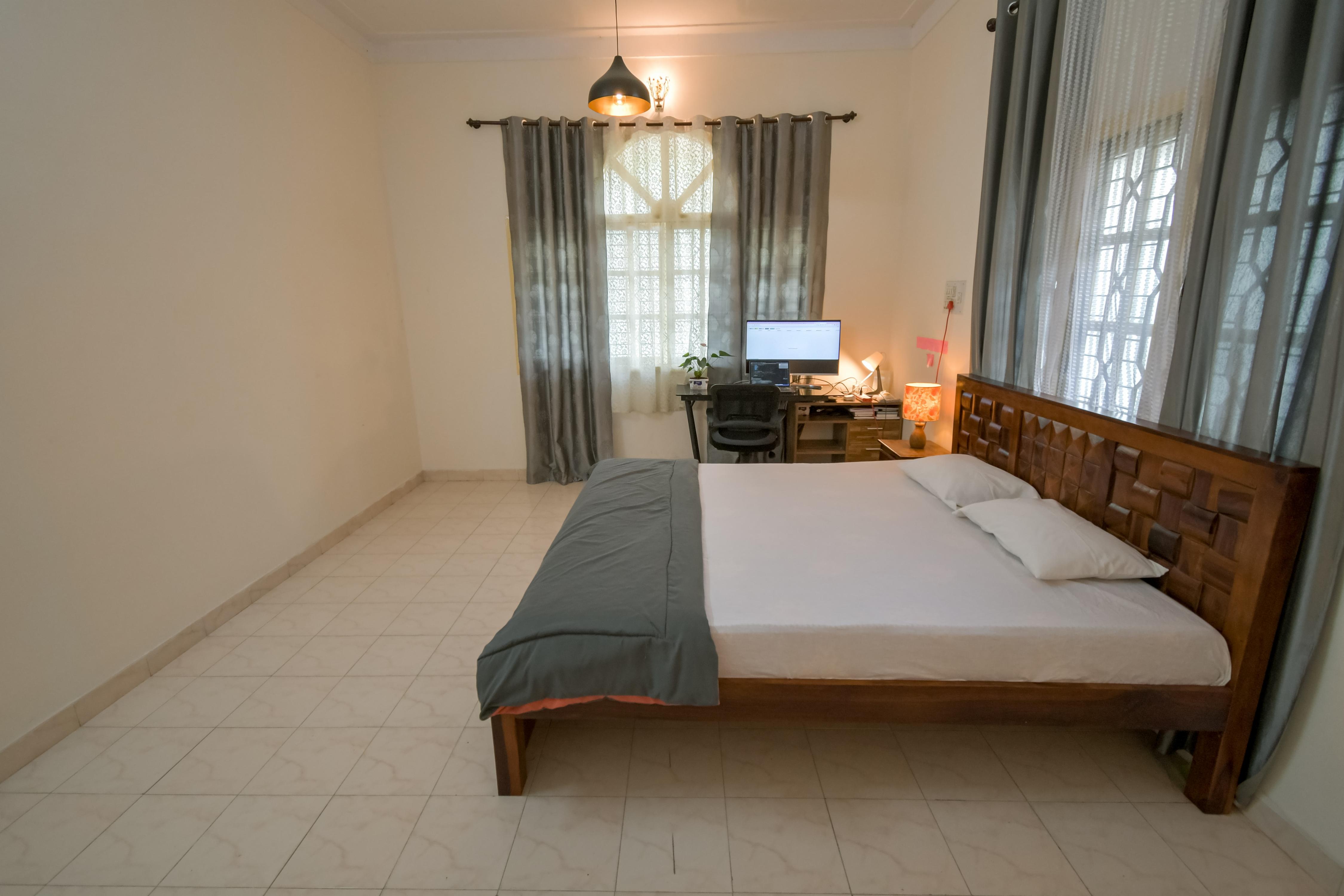 Nazaara - Homestay in BTM Layout - Tap to explore photos