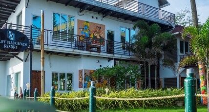 S cliff Black Beach Resort Room Type - Premium Room