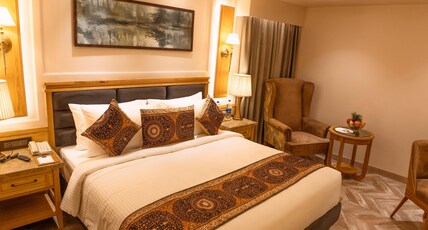 Presidium Sarovar Premiere Dalhousie Room Type - Family room - 1 King Bed 1 Sofa Bed ( No View No Window and No Balcony ) Presidium Sarovar Premiere Dalhousie Room Type - Family room - 1 King Bed 1 Sofa Bed ( No View No Window and No Balcony )