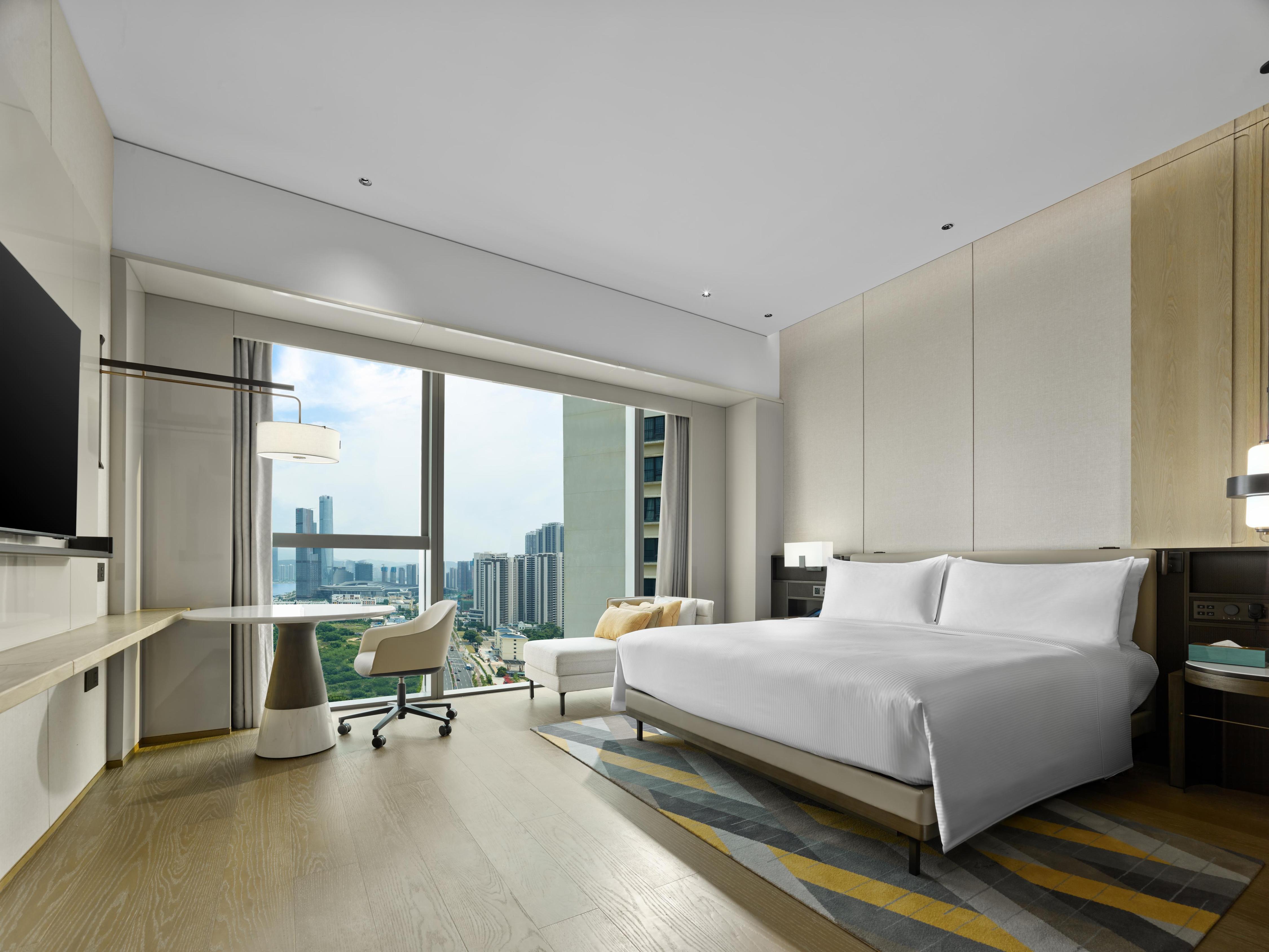 Hilton Zhuhai Room Type - KING DELUXE ROOM