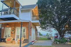 SaffronStays Woodpecker's Perch