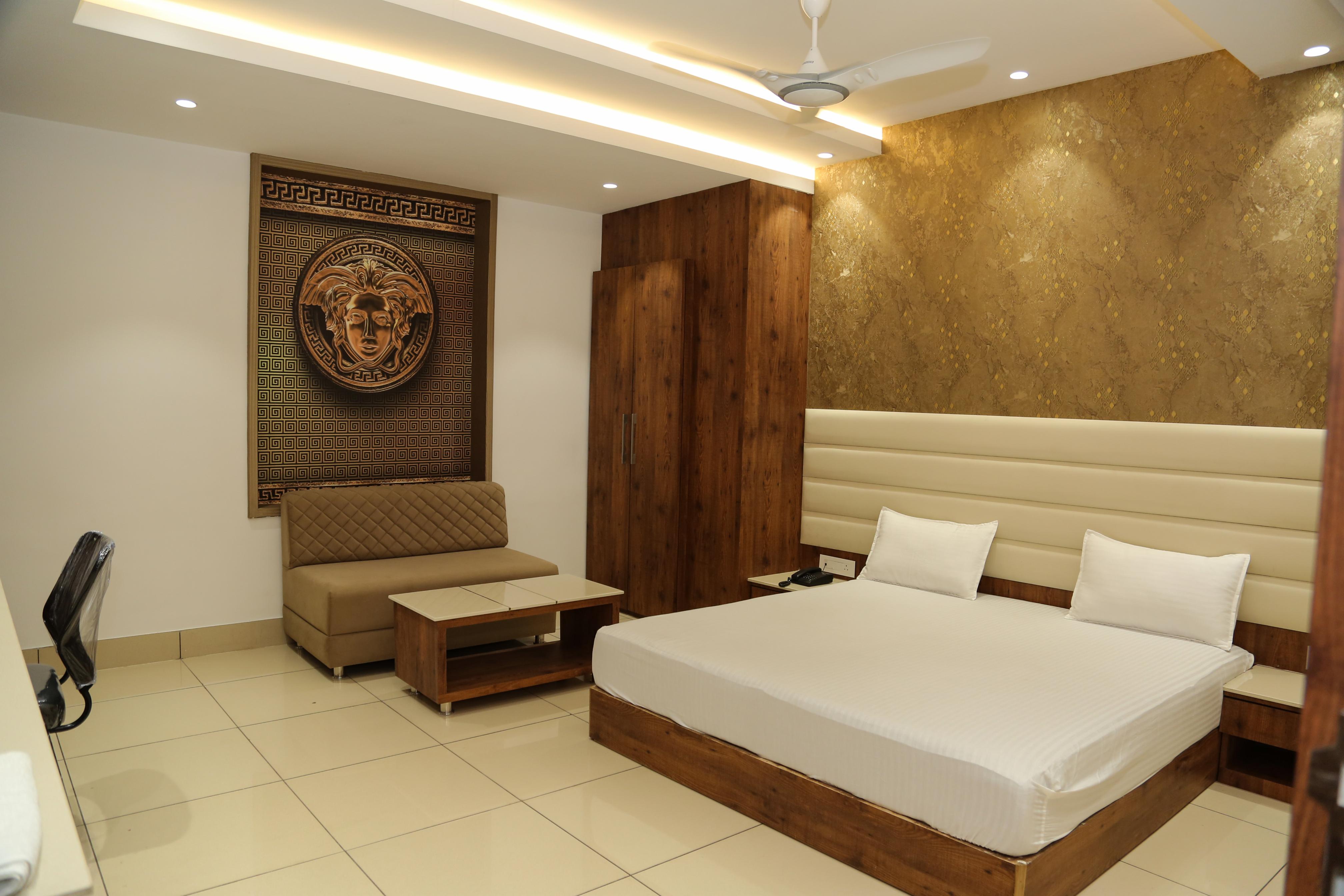 Hotel Altis Room Type - Luxury AC Room