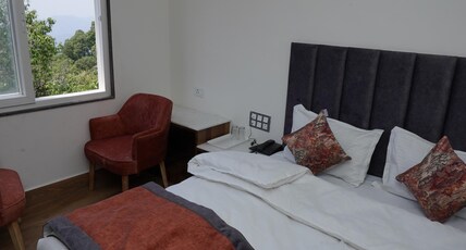 Hotel Aaria Room Type - Super Deluxe Room - With Mountain View Hotel Aaria Room Type - Super Deluxe Room - With Mountain View