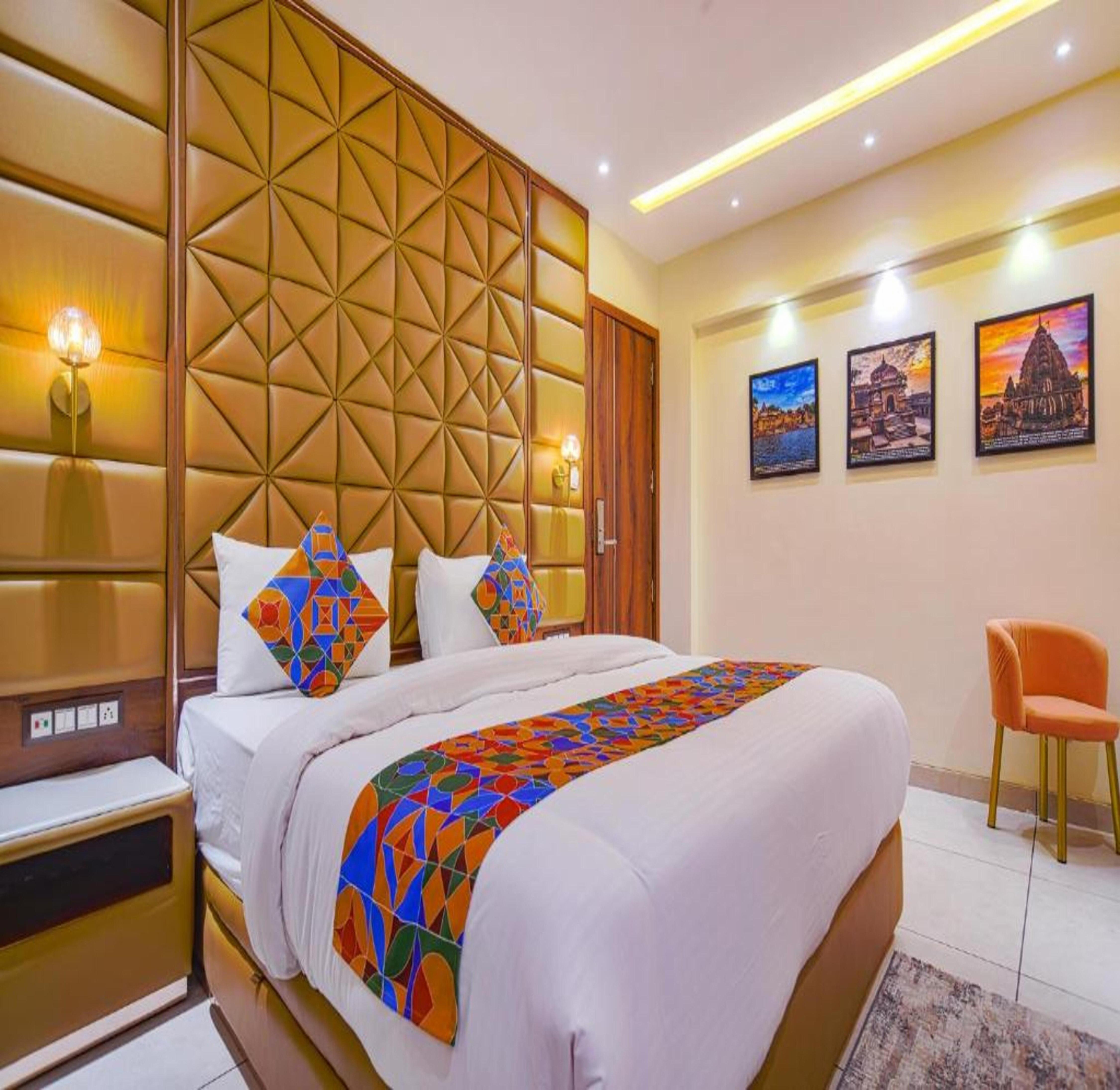 FabHotel Benchmark Room Type - Executive Room