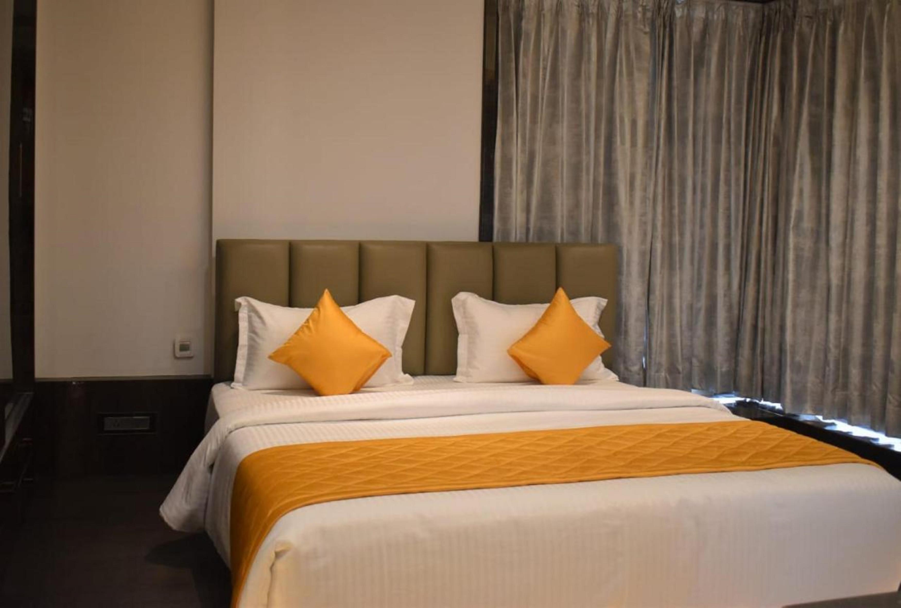 SRS Suites Room Type - Premier Suite