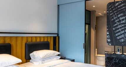 Courtyard by Marriott Colombo Room Type - Superior Room, 2 Twin Beds, Non Smoking, City View Courtyard by Marriott Colombo Room Type - Superior Room, 2 Twin Beds, Non Smoking, City View