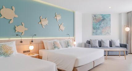 Phuket Emerald Beach Resort Room Type - Family Pool View