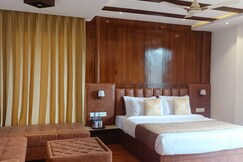 Green Retreat Hotels and Resorts