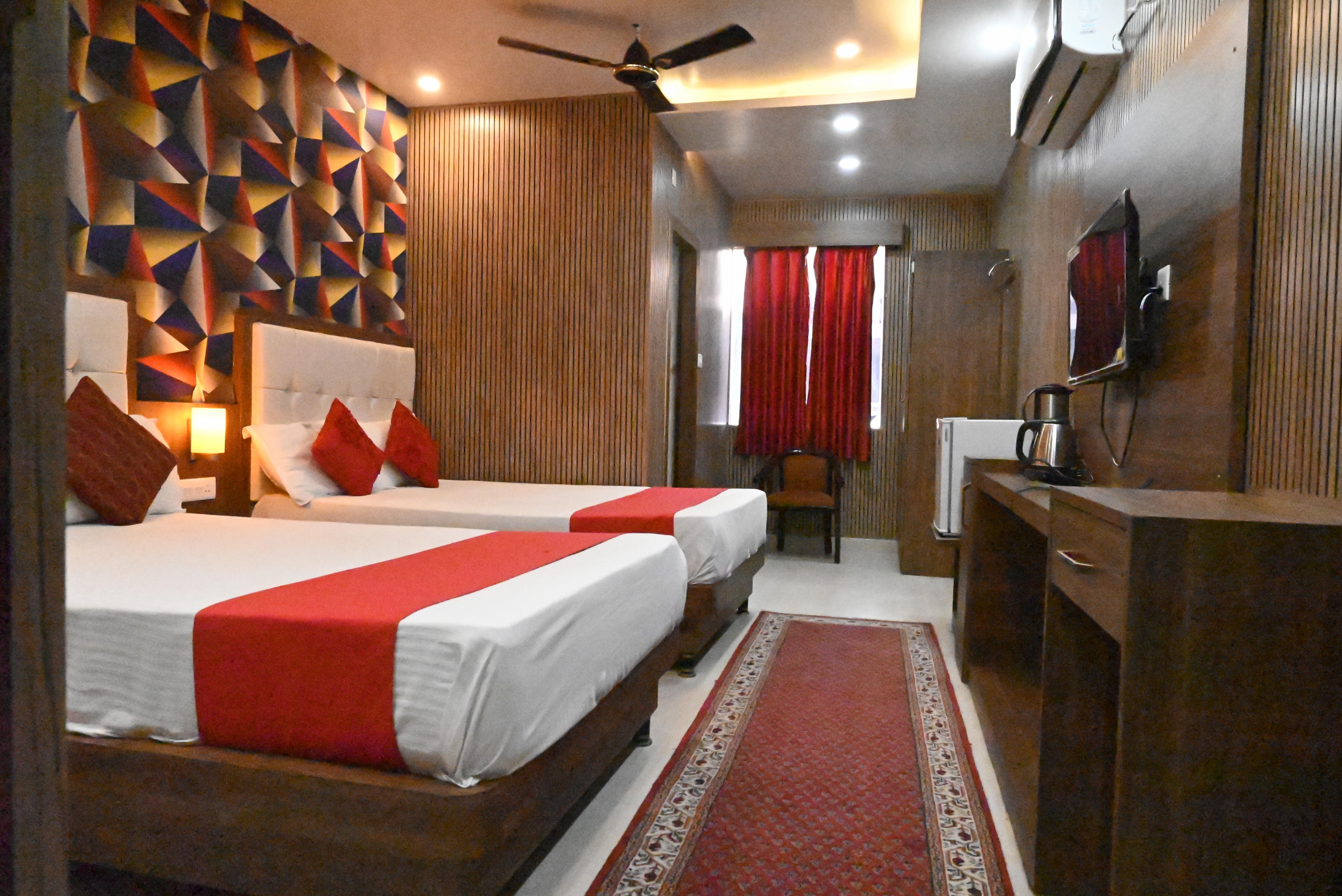HOTEL SIDDHANT PALACE Room Type - Super Deluxe