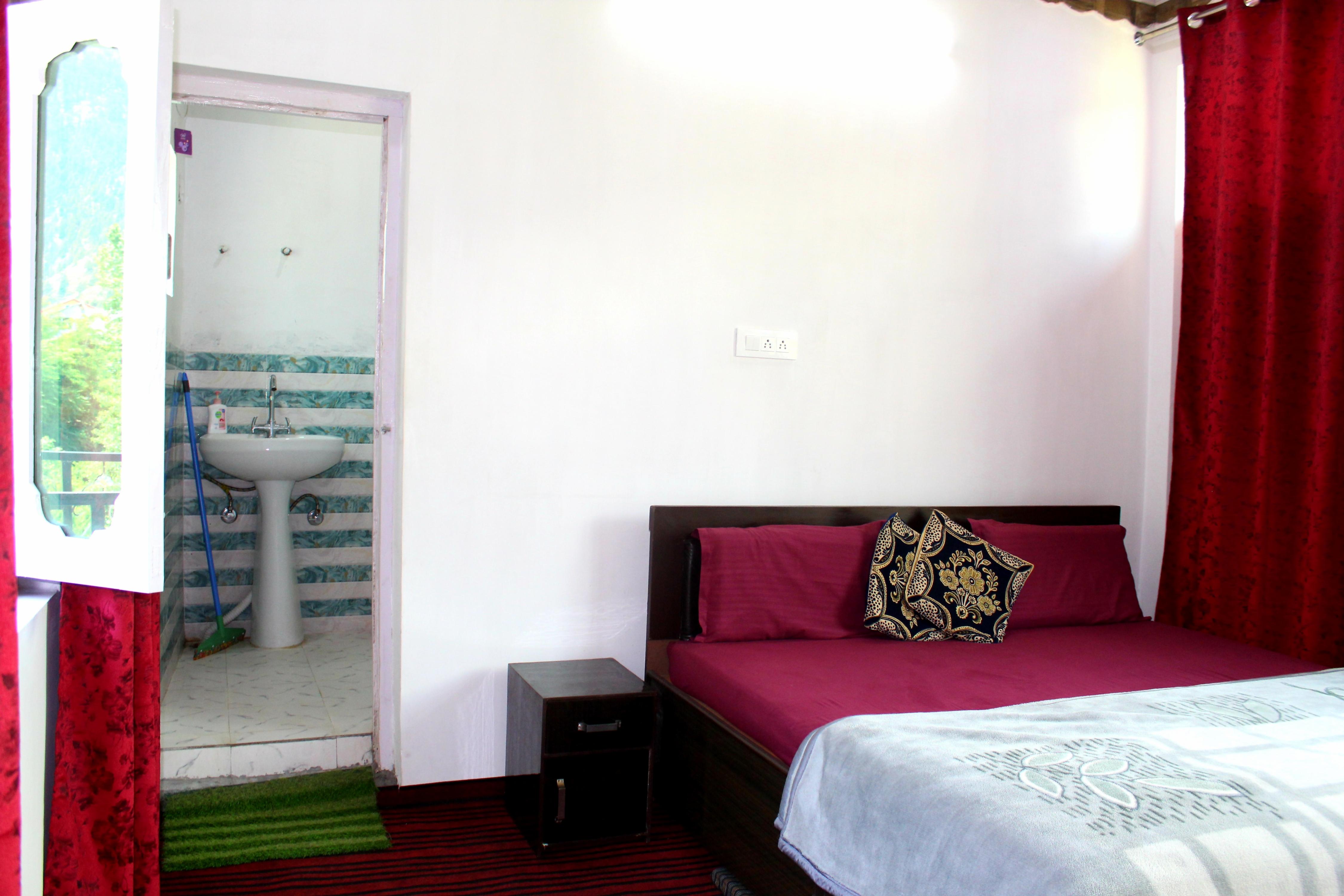 Piece Of Paradise Guest House Bhaderwah - Tap to explore photos
