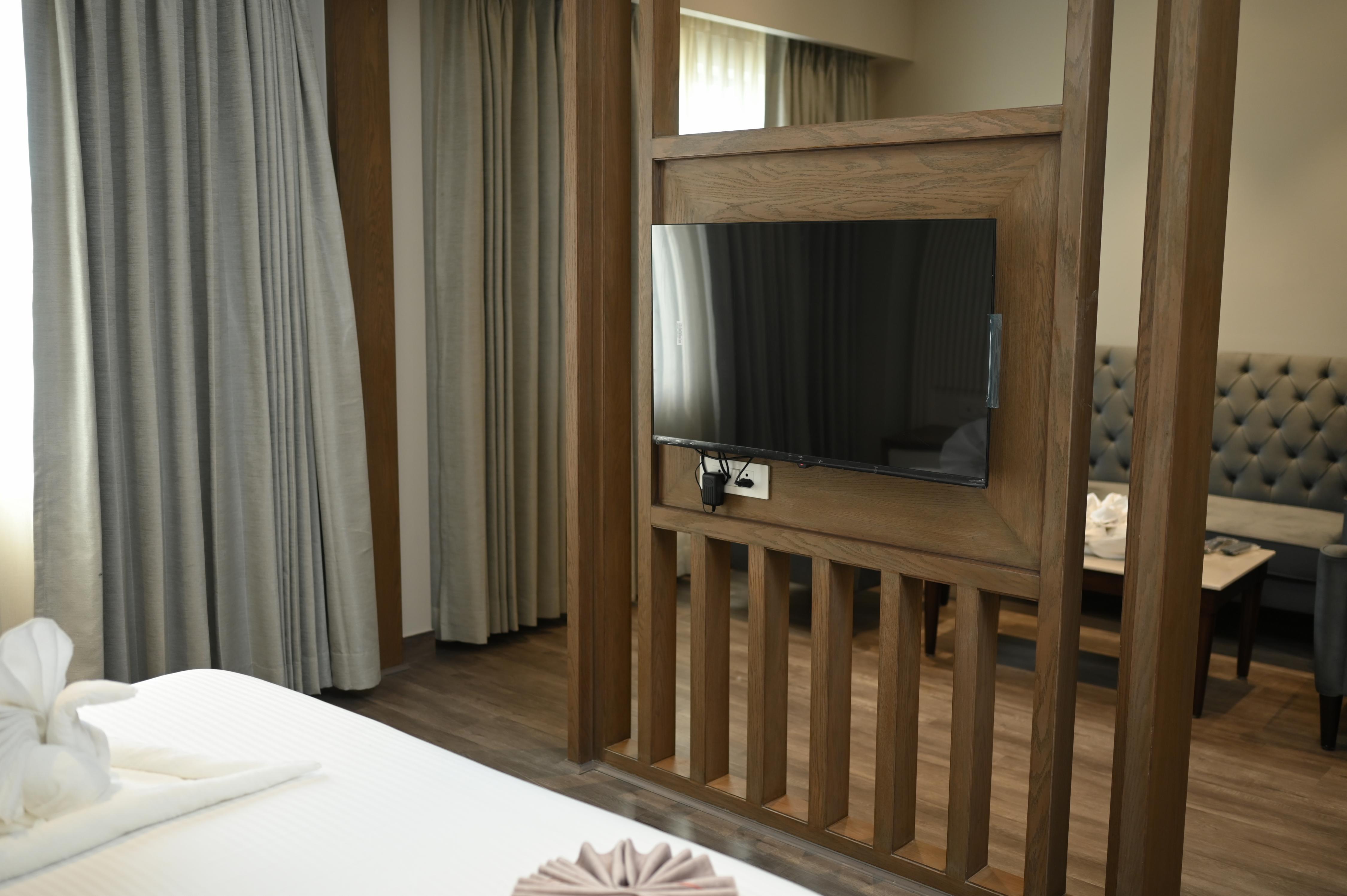 HOTEL APRICIA LUDHIANA - Tap to explore photos