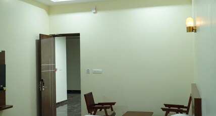 HOTEL NIVETHA INN Room Type - DELUXE ROOM