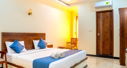 HOTEL NIVETHA INN Room Type - DELUXE ROOM