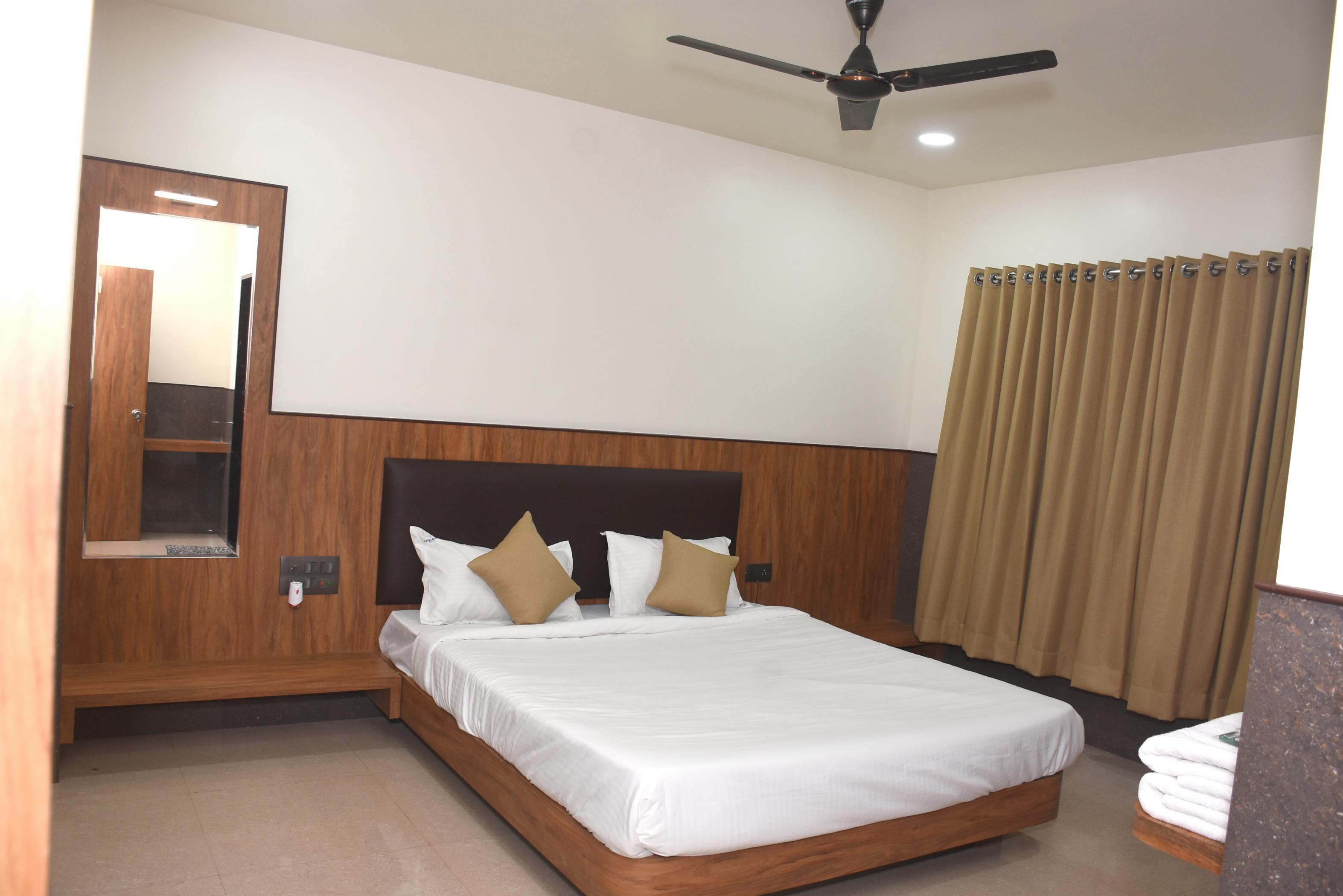 Hotel Swagat Room Type - Deluxe room