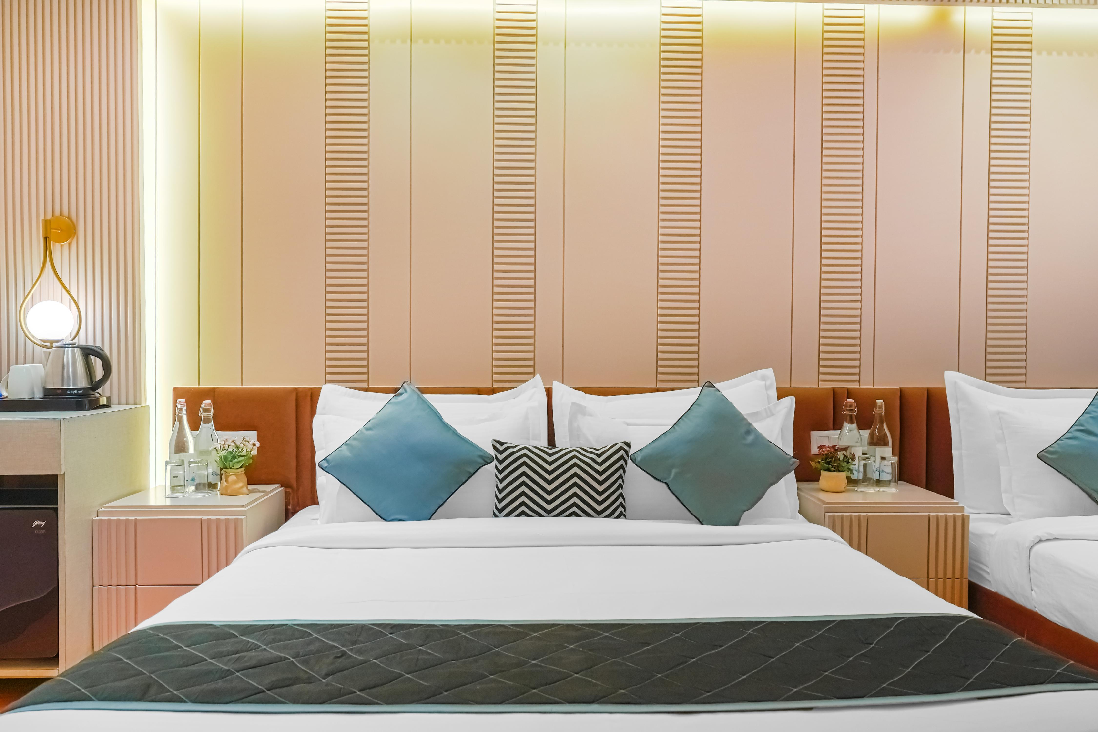 Quality Inn Elite By White Panda Hotels - Tap to explore photos