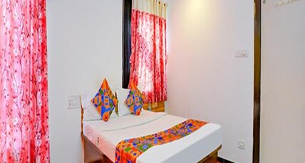 FabHotel Sai Chatra Room Type - Deluxe Room