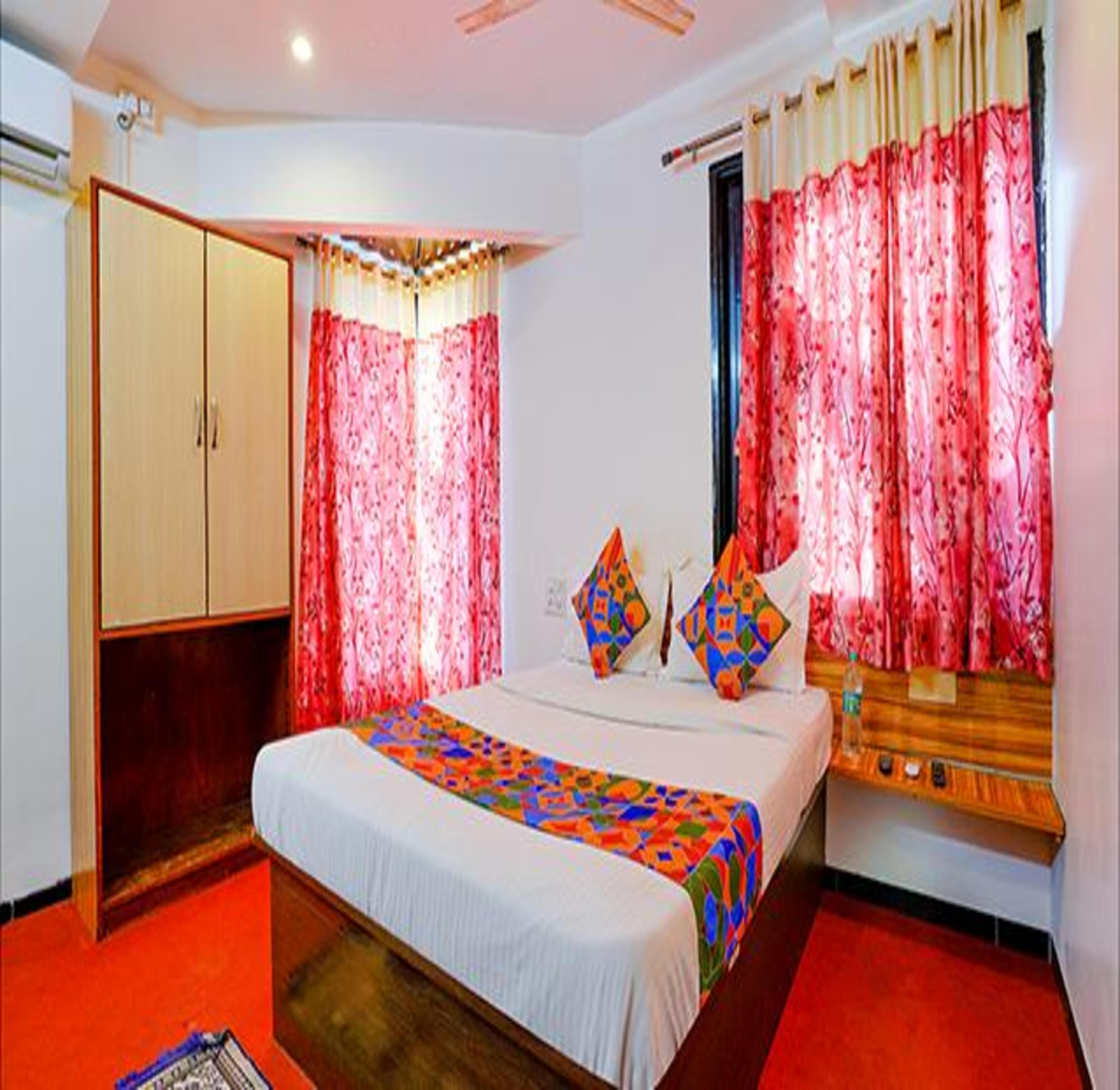 FabHotel Sai Chatra - Tap to explore photos