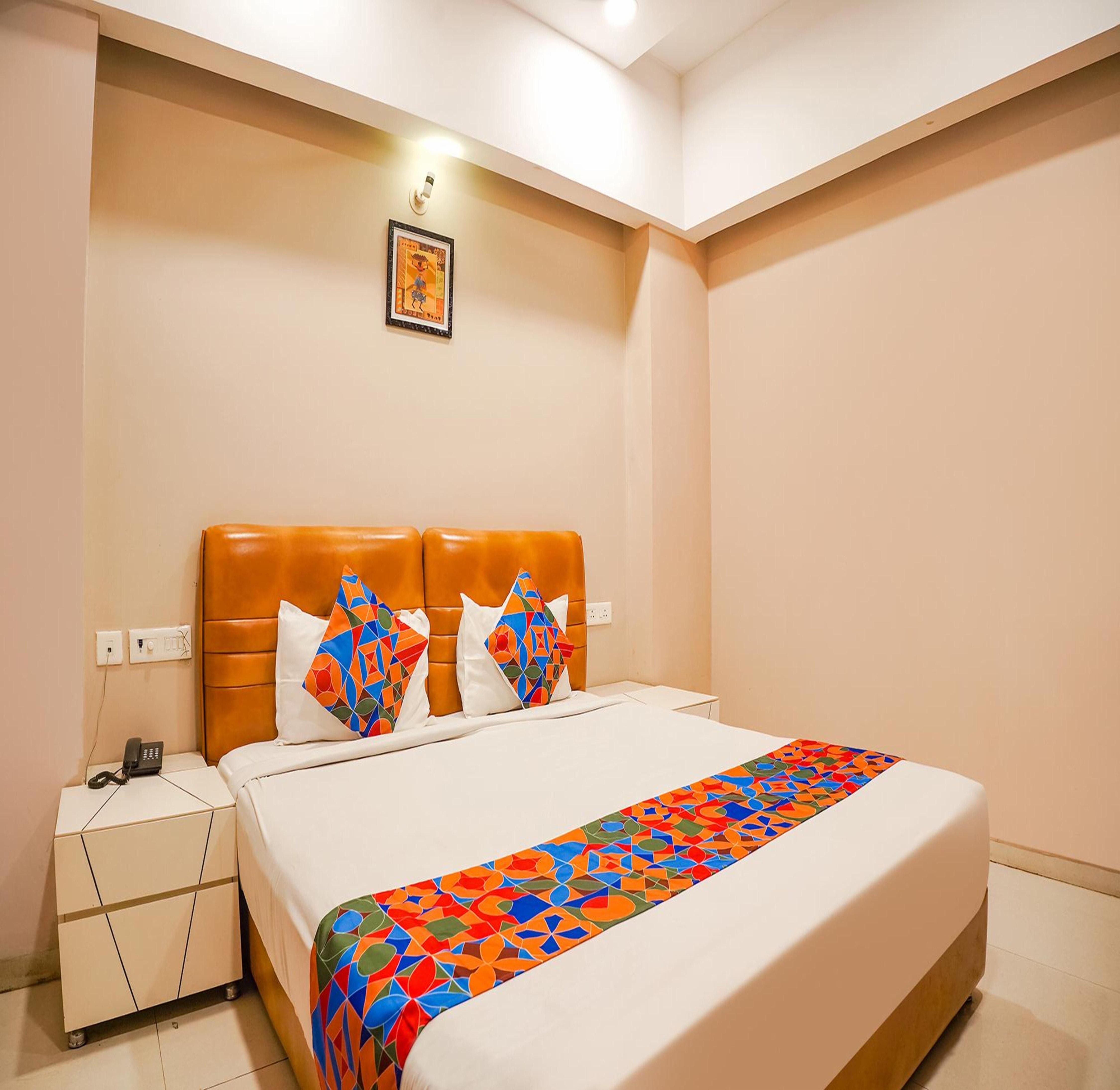 FabHotel Divine Casa Room Type - Suite Room