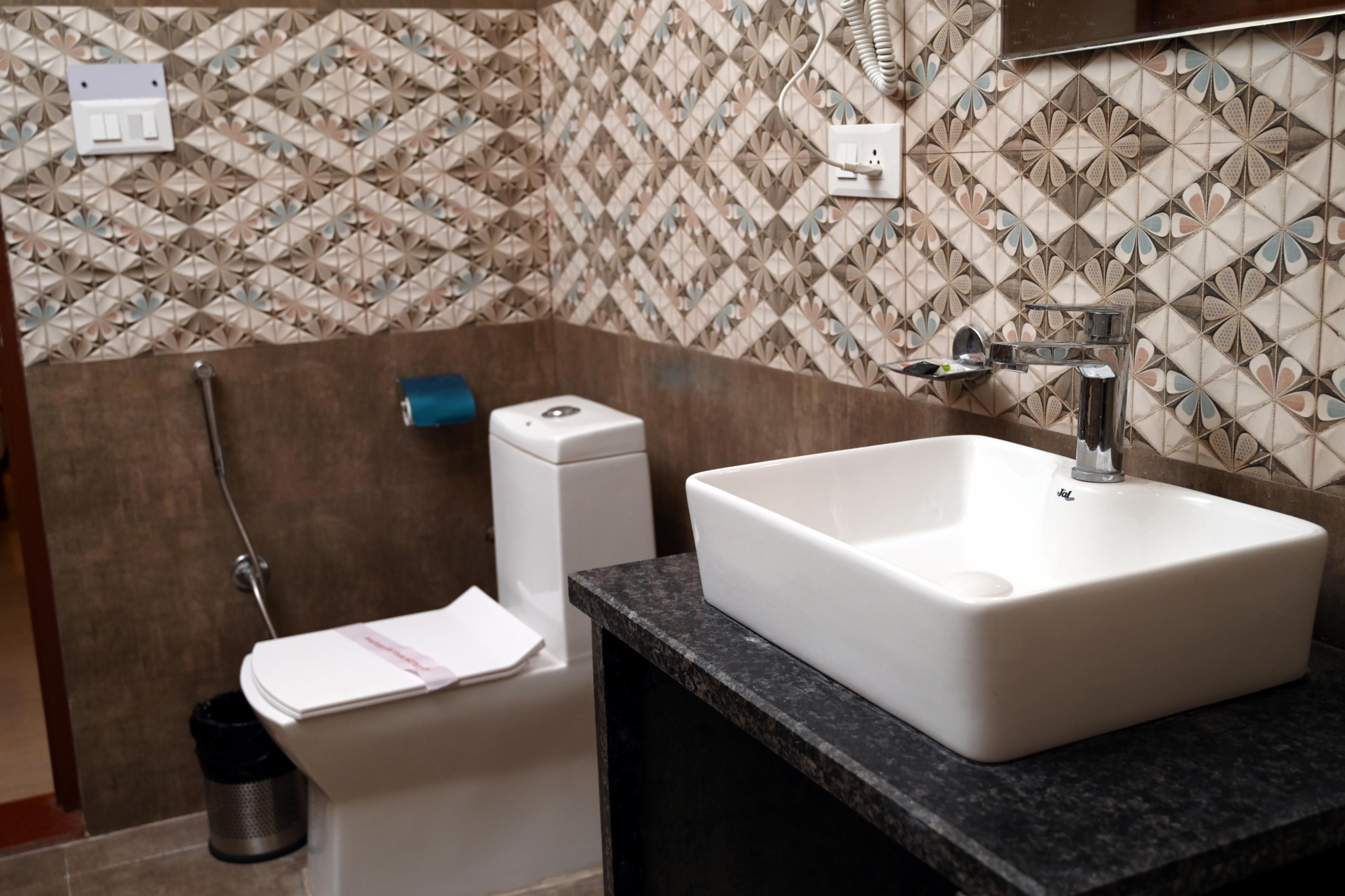 Hotel Singla Residency - Tap to explore photos