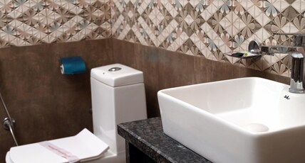 Hotel Singla Residency Room Type - PREMIUM ROOM
