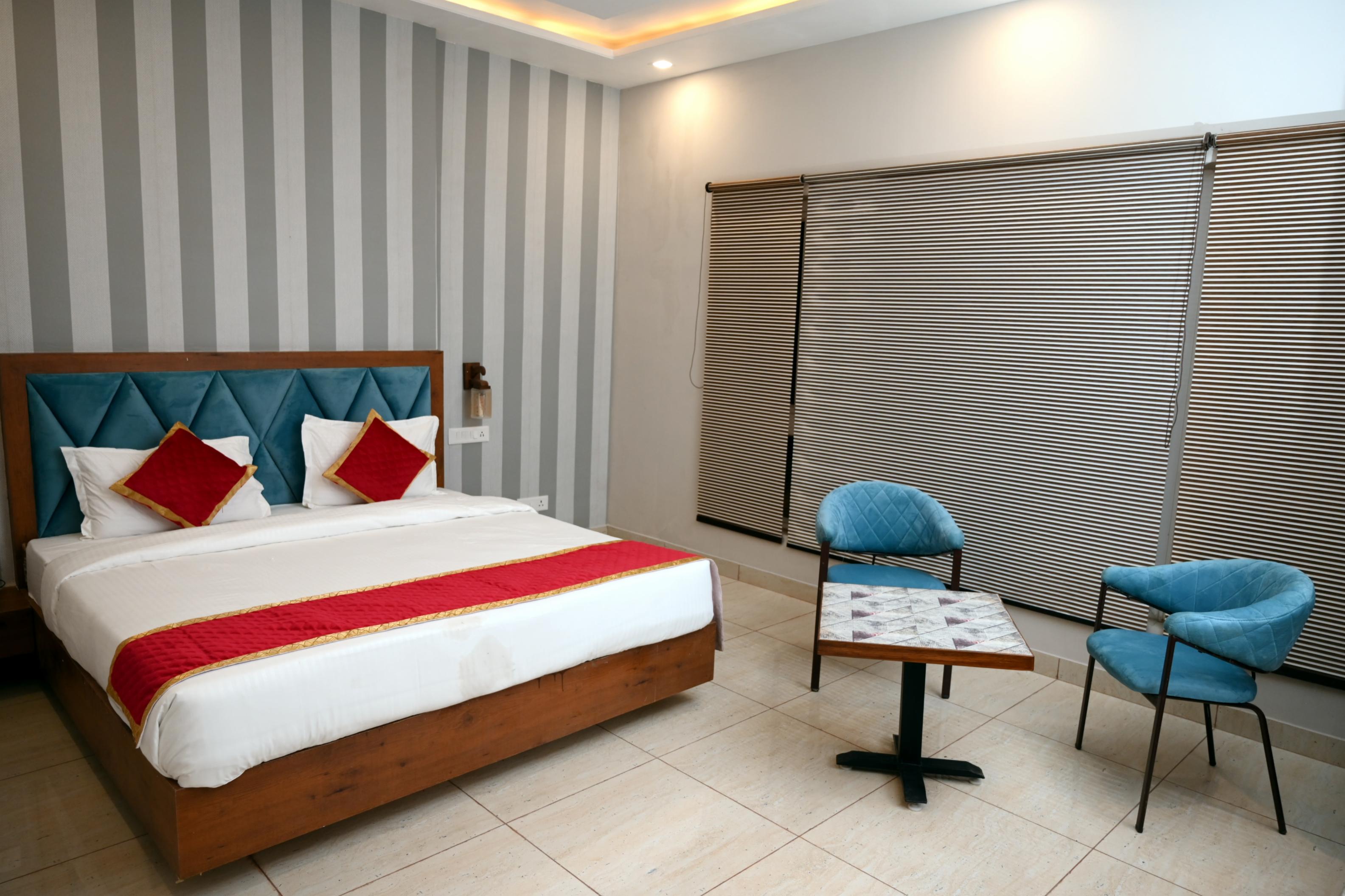 Hotel Singla Residency - Tap to explore photos