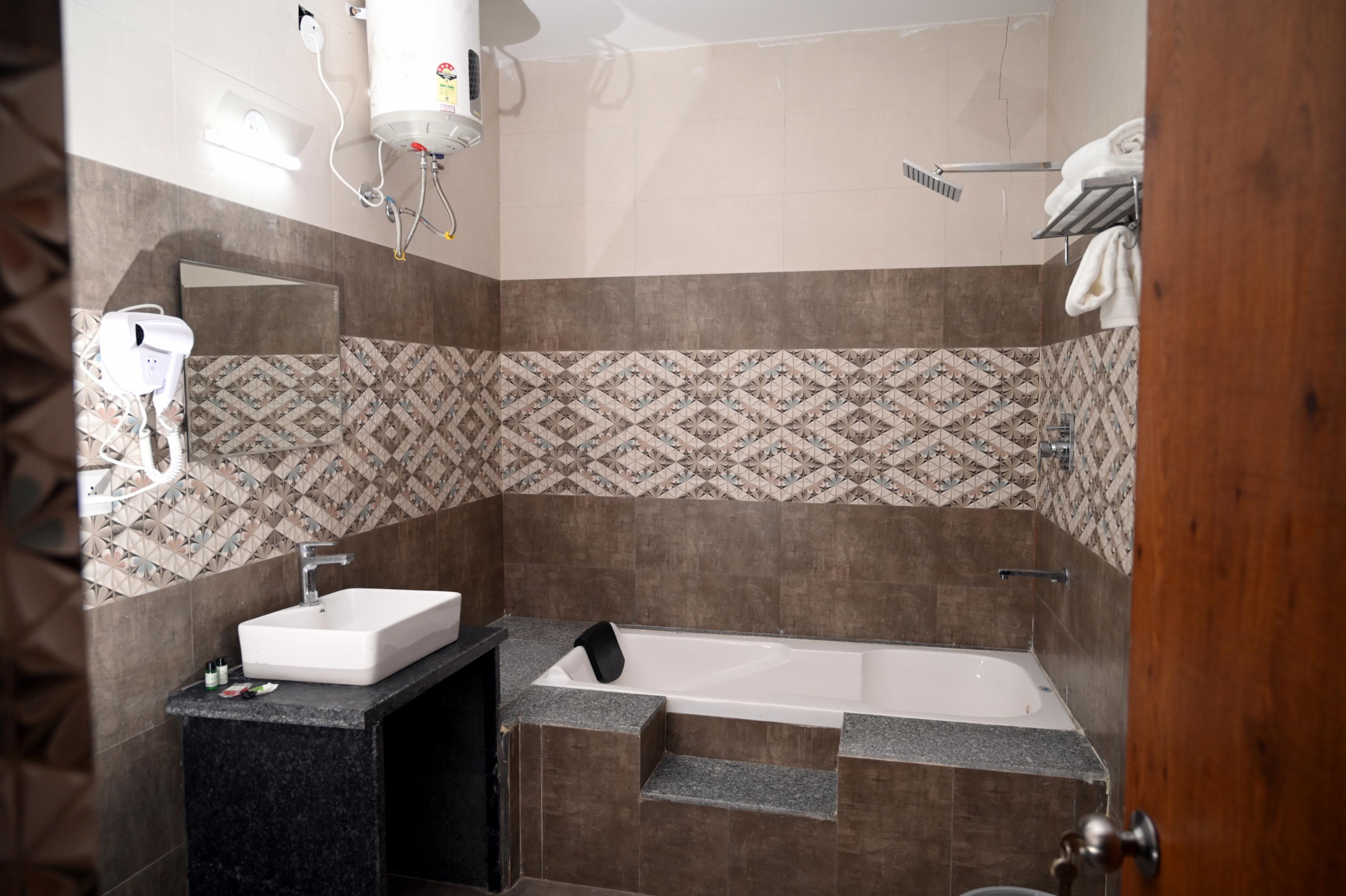 Hotel Singla Residency - Tap to explore photos