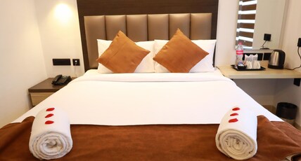 GoodLand Elegance Room Type - Deluxe Room Ac