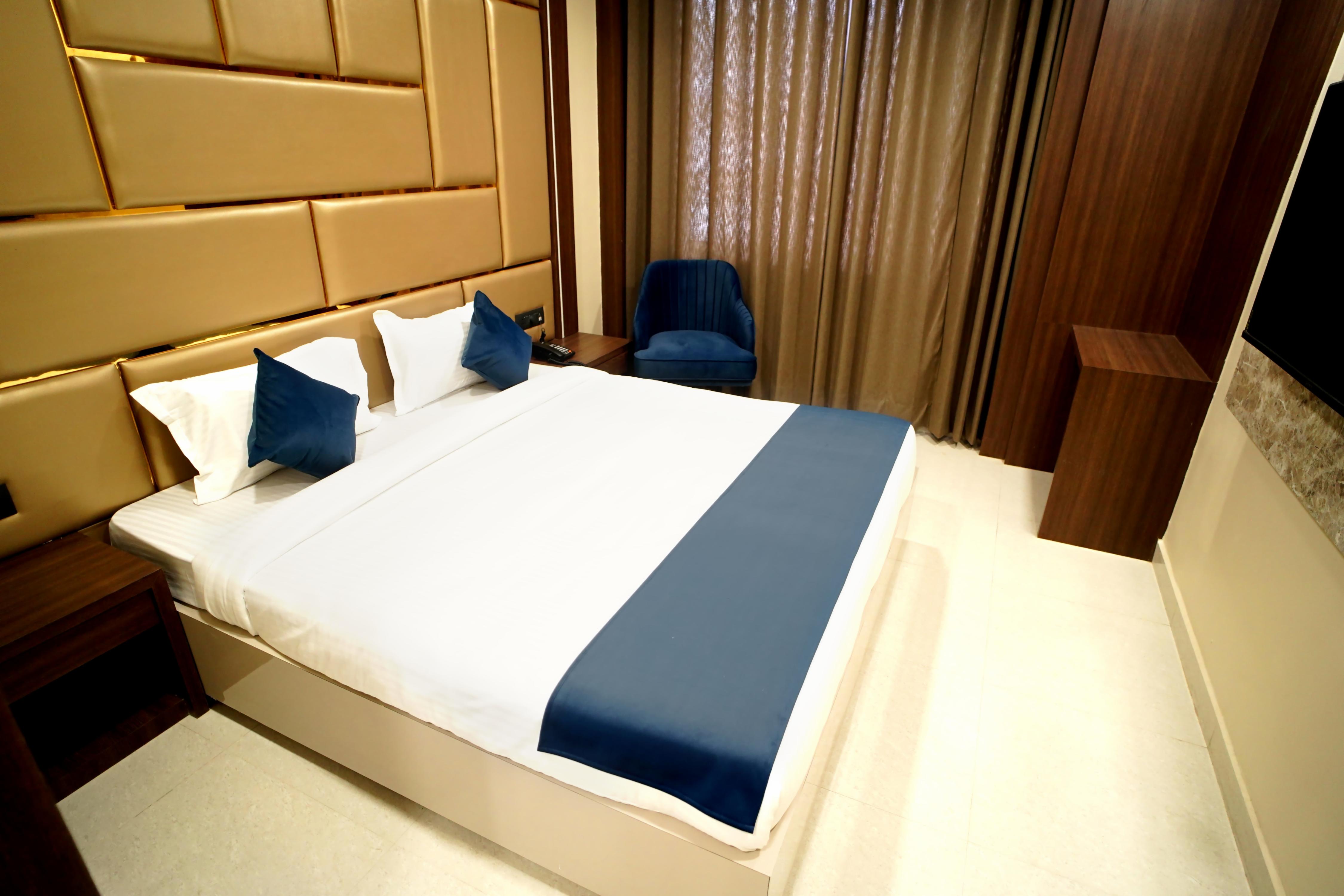Hotel Rich Comfort Room Type - Deluxe AC Room