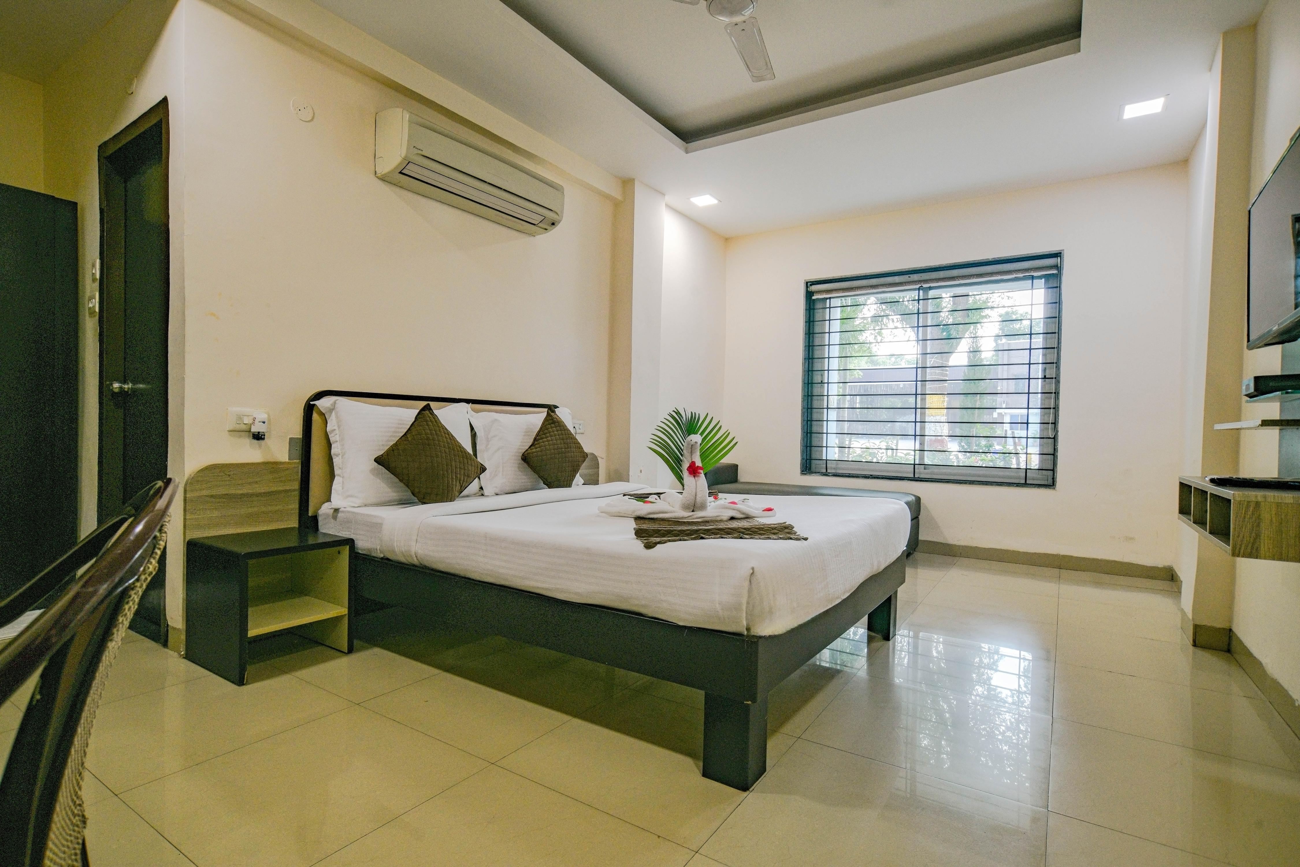 Hotel Shri Ramkrishna Bagh Palace by M Square Room Type - Deluxe Room
