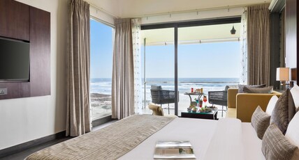 Tan N Sand Room Type - Premium Room with Private Balcony