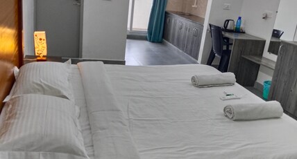 Auro Maison Room Type - Deluxe Studio Non-AC