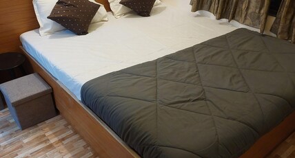 Hotel Sai Dakshina Inn Room Type - Executive Double Bed Room