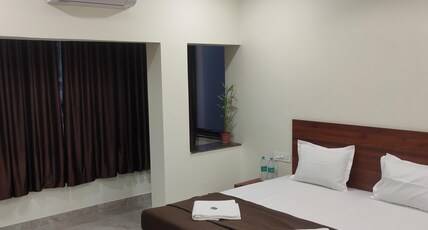 Dwarka Executive Room Type - Deluxe Non AC