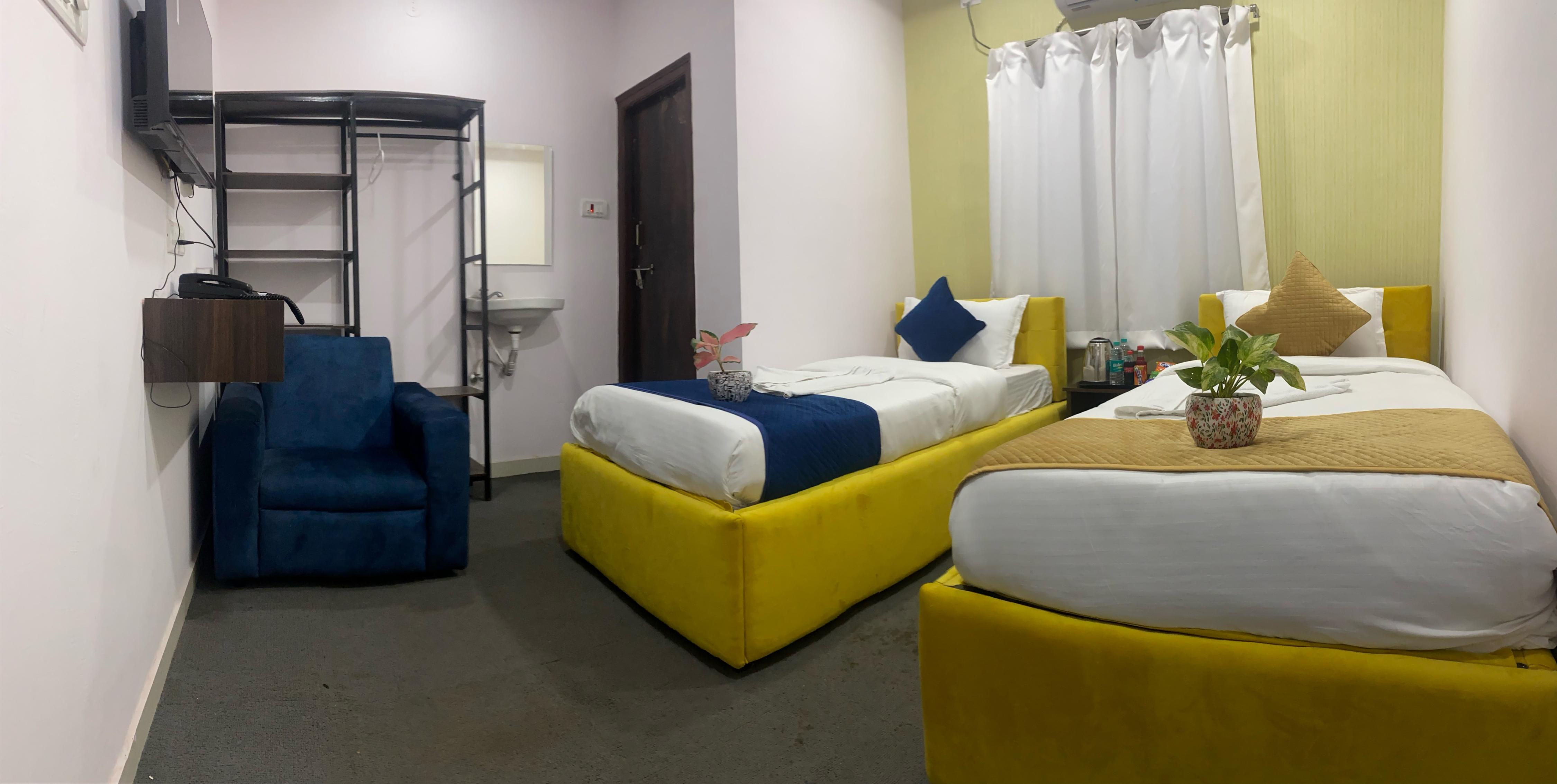 HOTEL CAPITAL HEIGHTS NEAR AIRPORT ZONE SHAMSHABAD