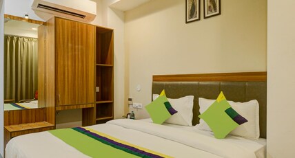 Hotel Park View Inn Central Udaipur Room Type - Deluxe Double