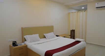 Hotel Rajam Selva Room Type - Deluxe