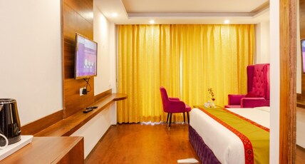 Snow White Resort - Central Heating - Breathtaking Moutain & River Views Room Type - Luxury Room without balcony (Non-View) Snow White Resort - Central Heating - Breathtaking Moutain & River Views Room Type - Luxury Room without balcony (Non-View)