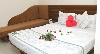Marwadi Inn Room Type - SUPER DELUXE ROOM