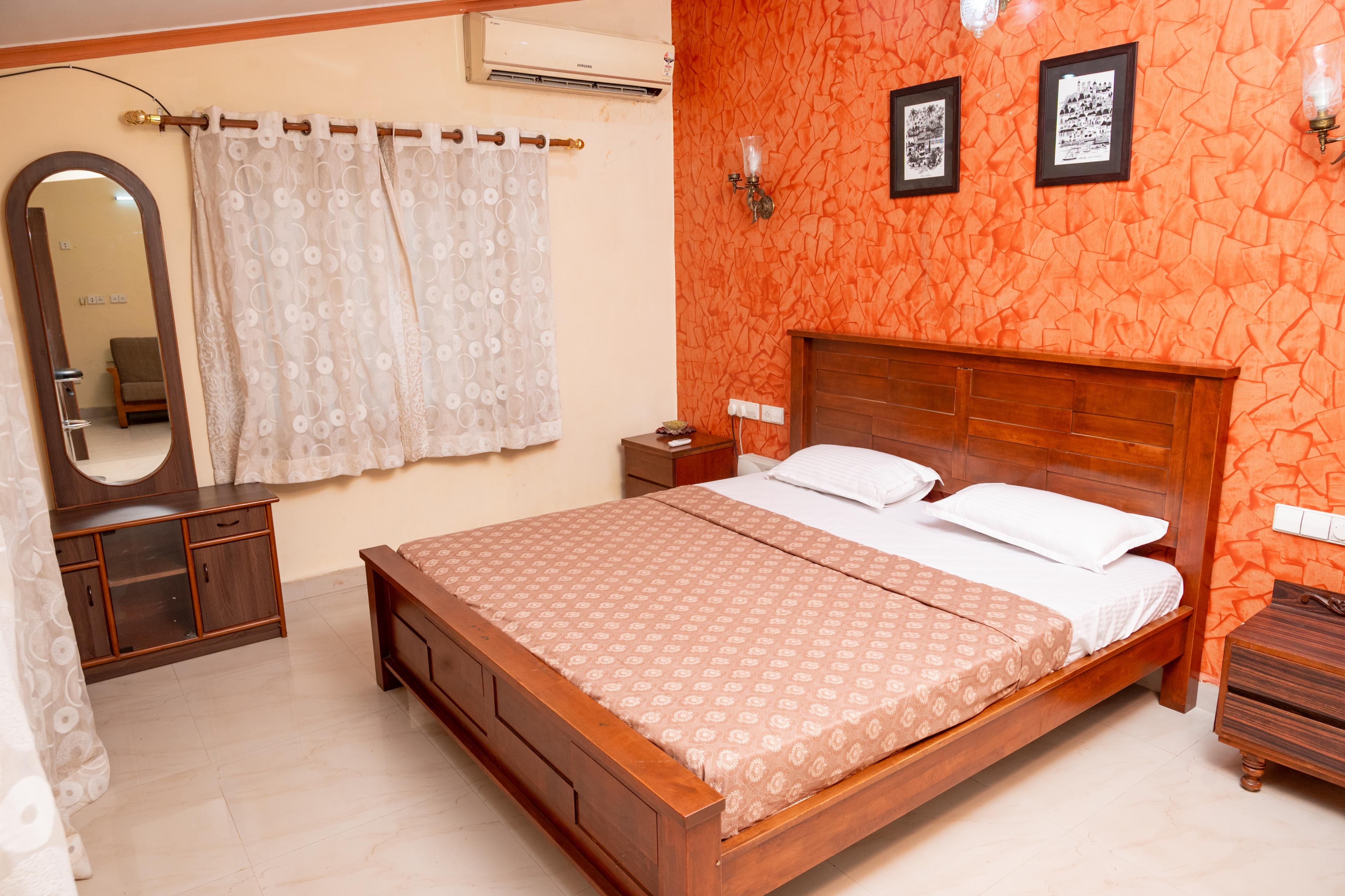 Spacious Riverside 3BHK 10 mins to Panaji Casinos - Tap to explore photos