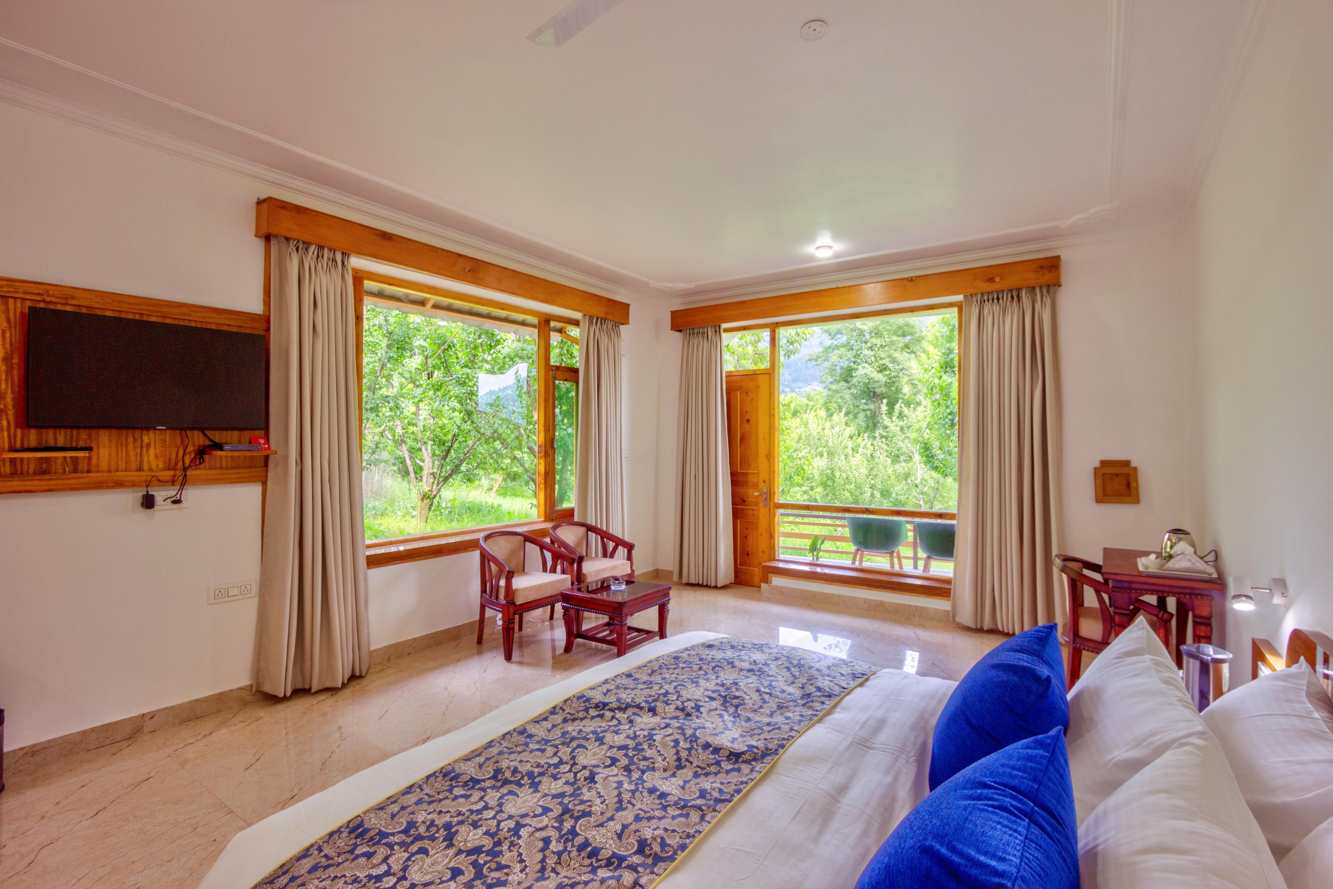 Lambibagh Cottages Room Type - Premier Room W/Private Sit-Out Area and Mountain views