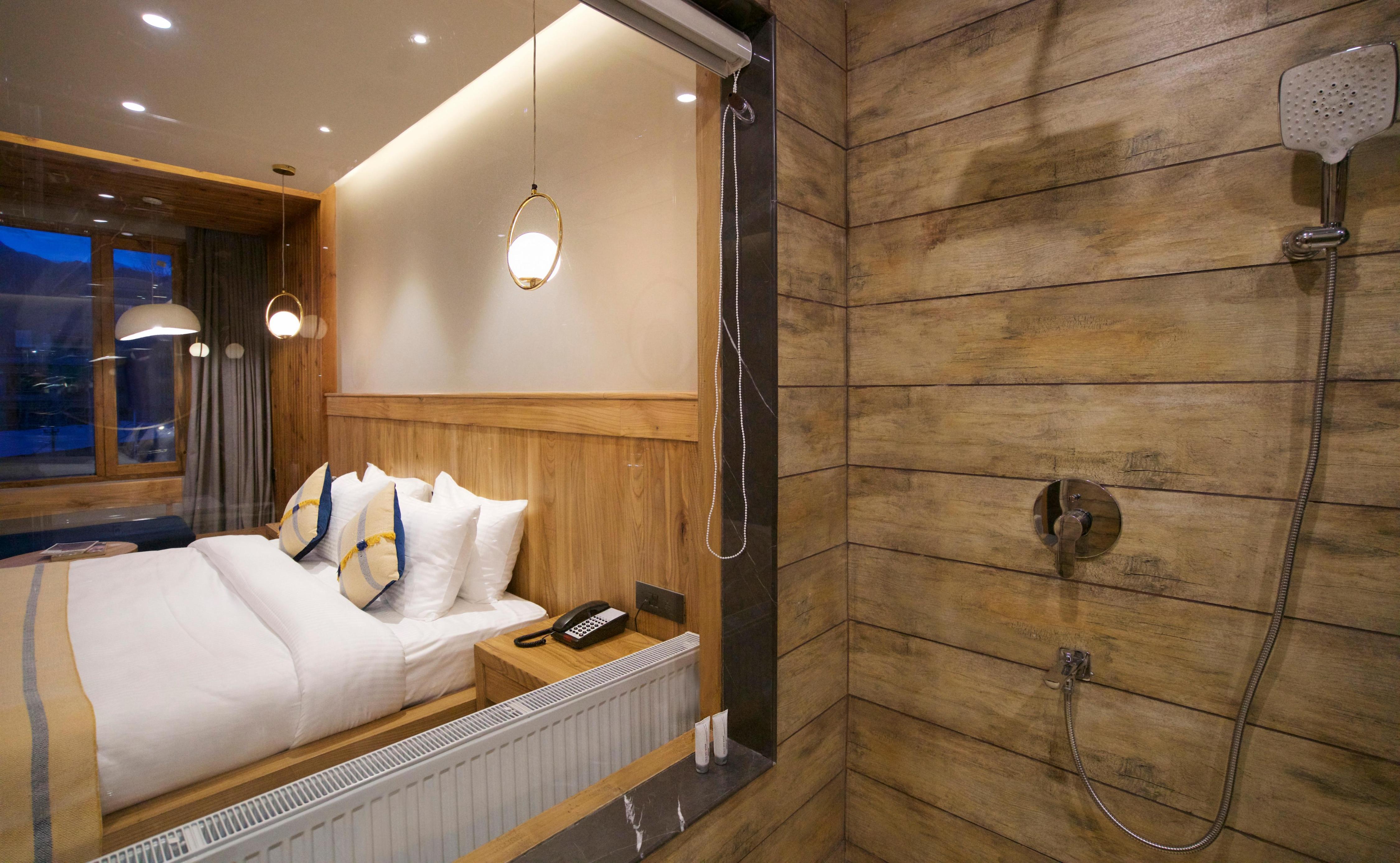 Rewa Ladakh Room Type - SHING NANG JUNIOR SUITE