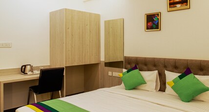 Itsy Hotels Silver Keys Room Type - Standard Room